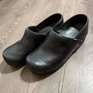 Sanita Black PU Pro Cabrio Nursing Clogs Medical